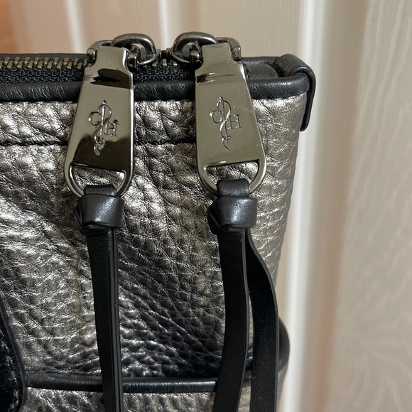 Beautiful Cole Haan silver and black shoulder bag. - Picture 3 of 10